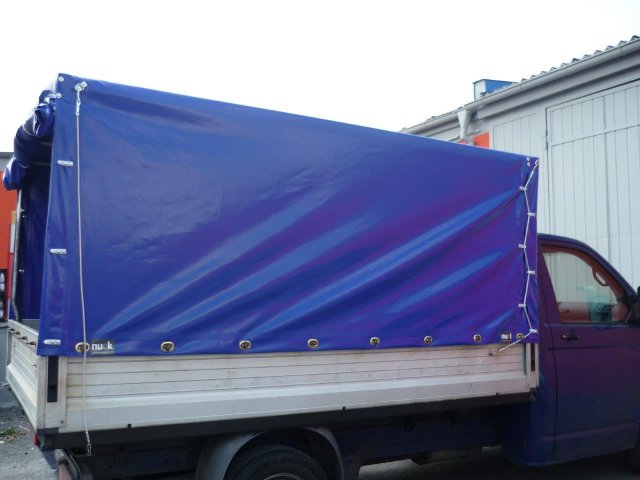 Anhängerplane in blau